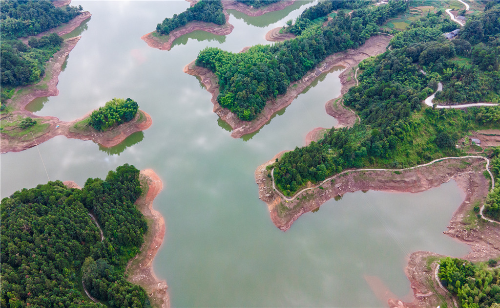 袁凤冰 图:中国风景区摄影网重庆站)茅湾村地处重庆市江津区蔡家镇,是