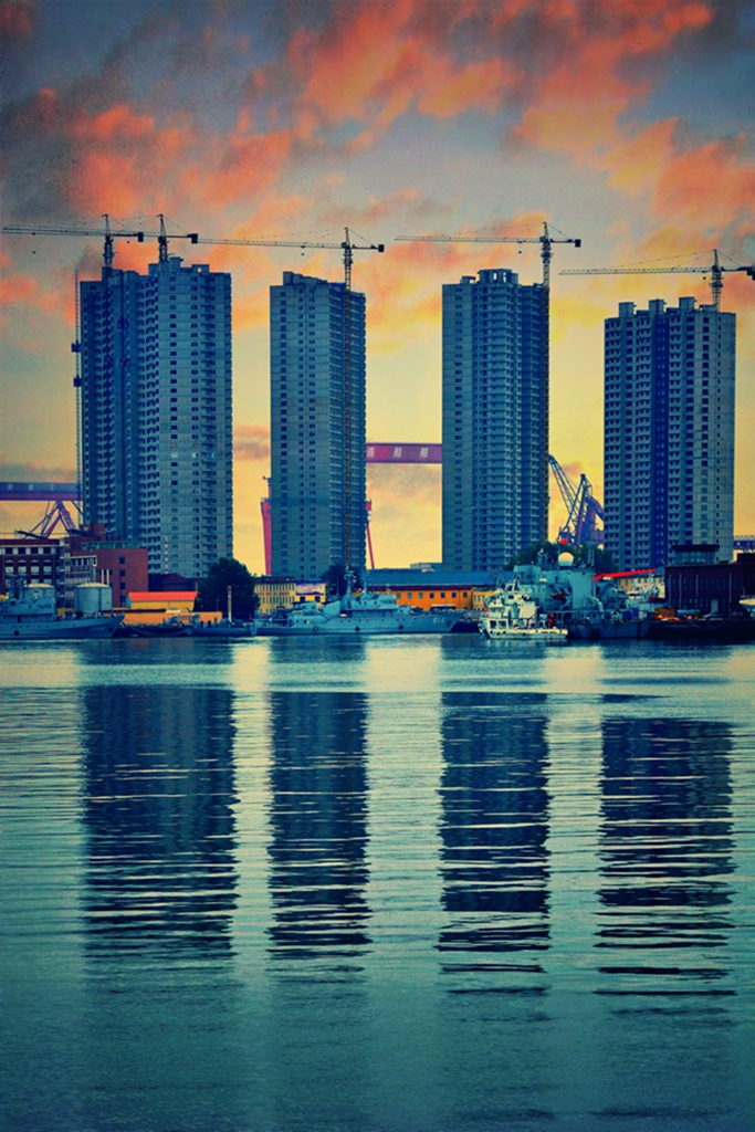 029 &nbsp;2020年5月16日拍摄于大连香炉礁.百年港湾.摄影:吴永庆.jpg